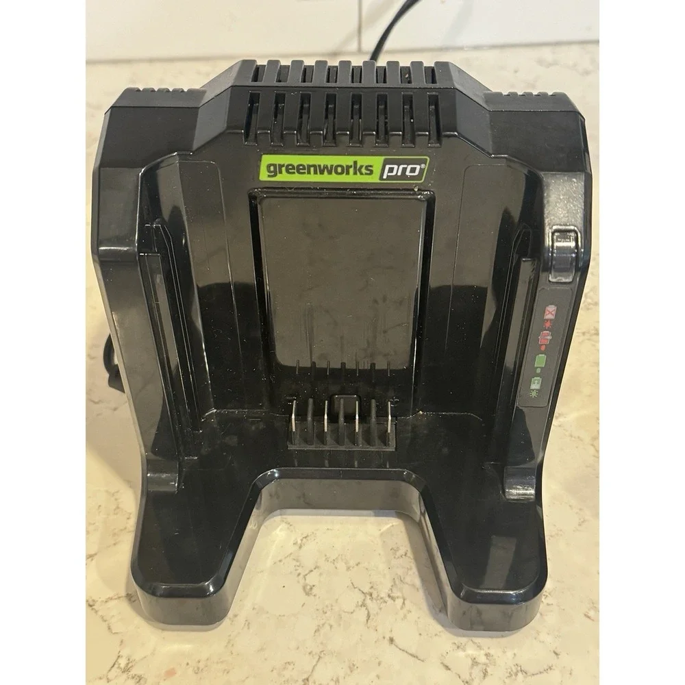 Greenworks Pro 60v Lithium Li-Ion 2.5 Battery  & Charger.  Charges FULL